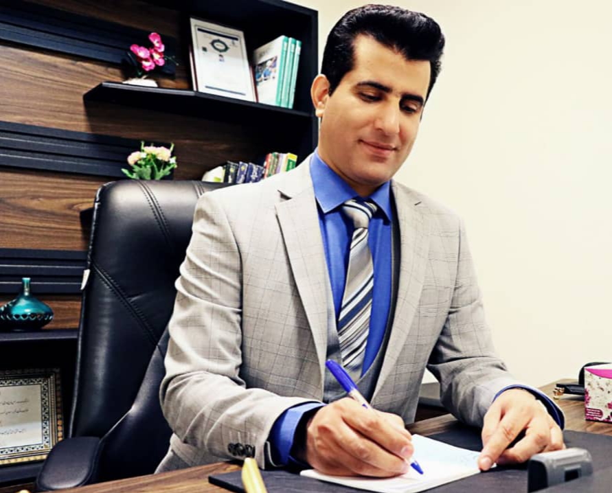 دکتر مجتبی احمدی